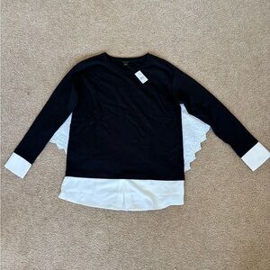 (BNWT) Ann Taylor Black & White Top with Built-in Fabric